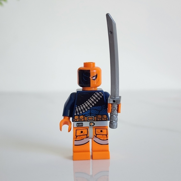 🧡 Rare LEGO DC Deathstroke Minifigure sh163 Super Heroes W/Accessories Sword 🖤 - Picture 2 of 10